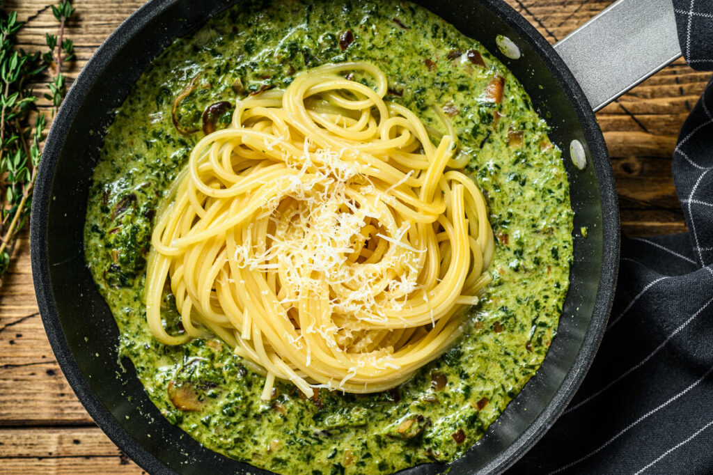 Salsa pesto Una alternativa rica y saludable para tus platos de pasta